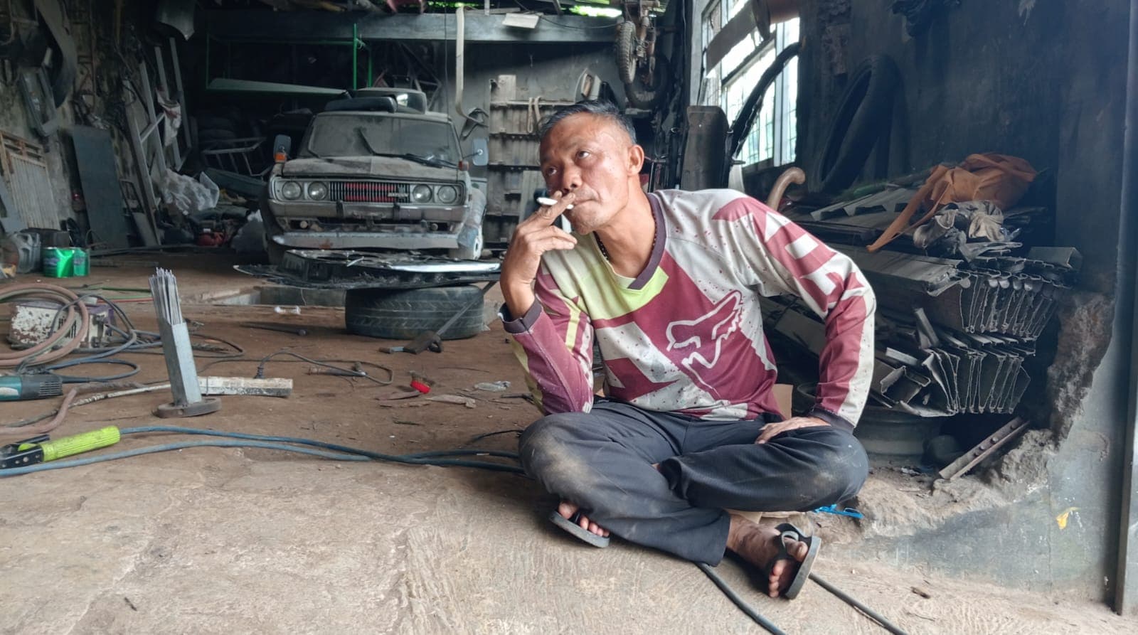 Usaha di Tengah Héséna Ékonomi