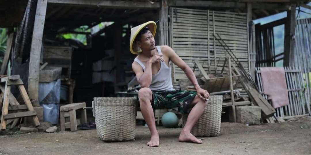 Mang Otang ti Cimanglid: Konten Kreator Nu Ngefans Ka Nini Anteh