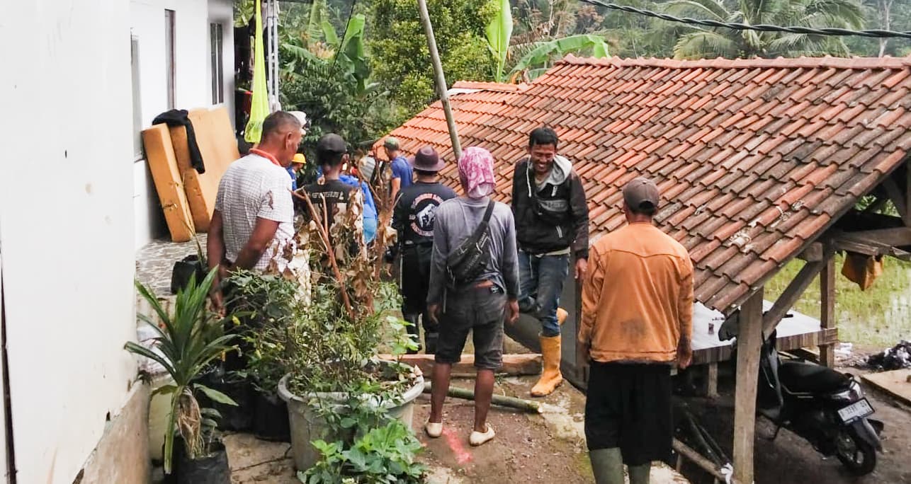 Pangadegan Caang: 70 Tiang Listrik Terangi Lima Titik Perluasan