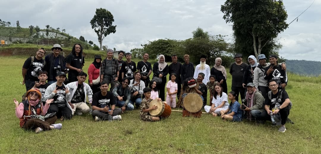 Merekam Rasa, Merawat Cerita: Human Interest Photography di Geotheater Rancakalong