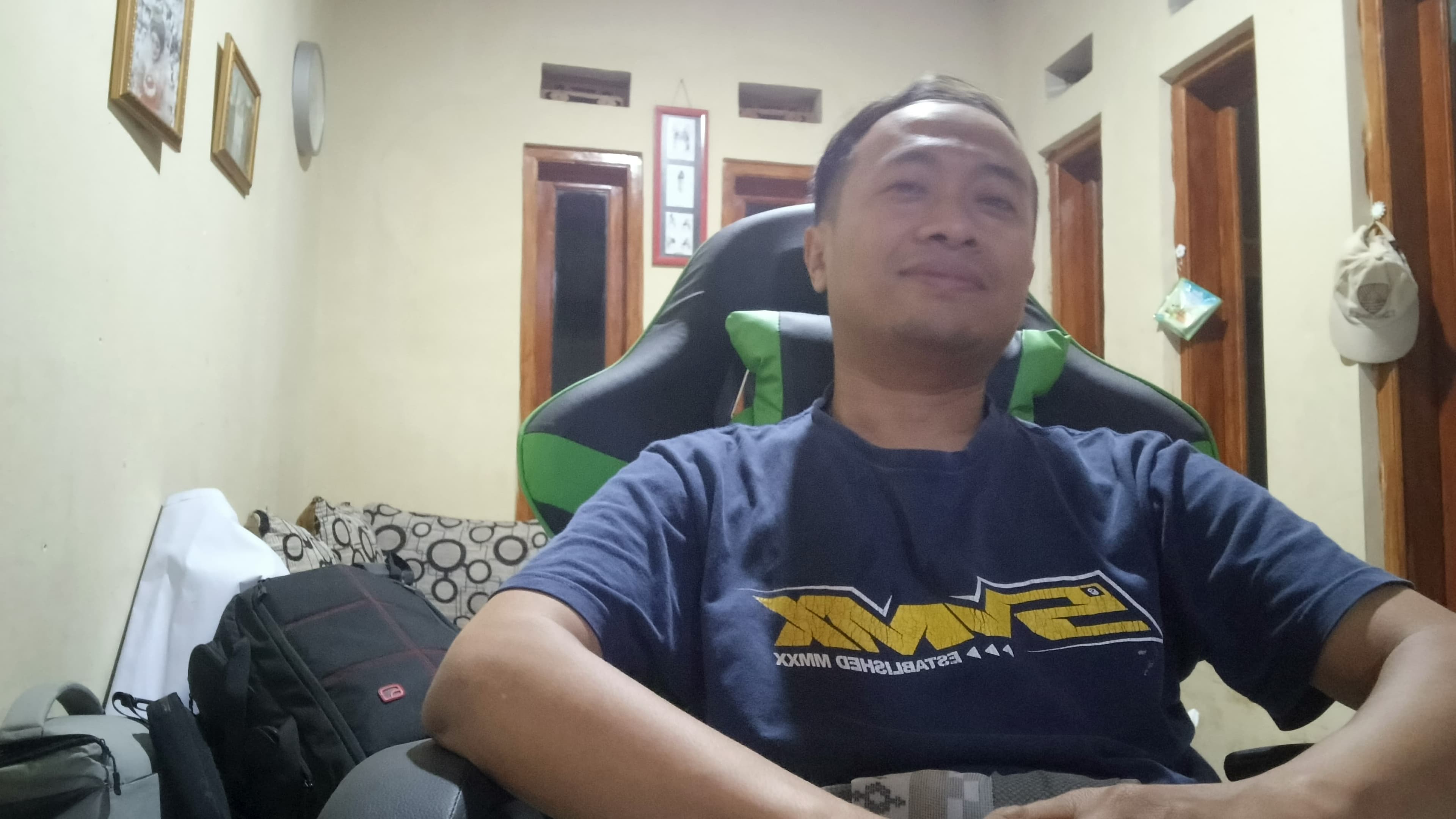 Di Sela Kasibukan Sekdes: Reureuh Sakedap, Seuri Sakedap